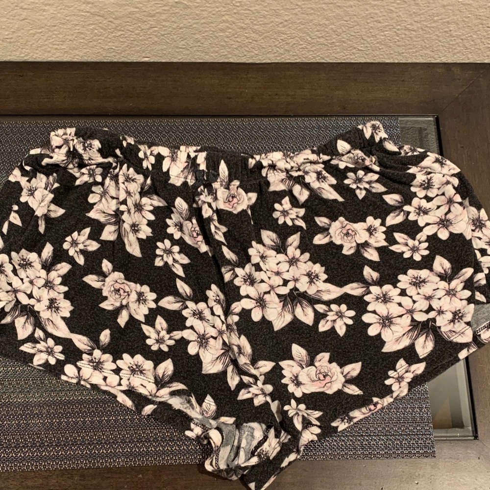 Floral Black and Pink Women's Shorts